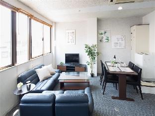 D219-4. Modern Gray Room, near namba, Shinsekai